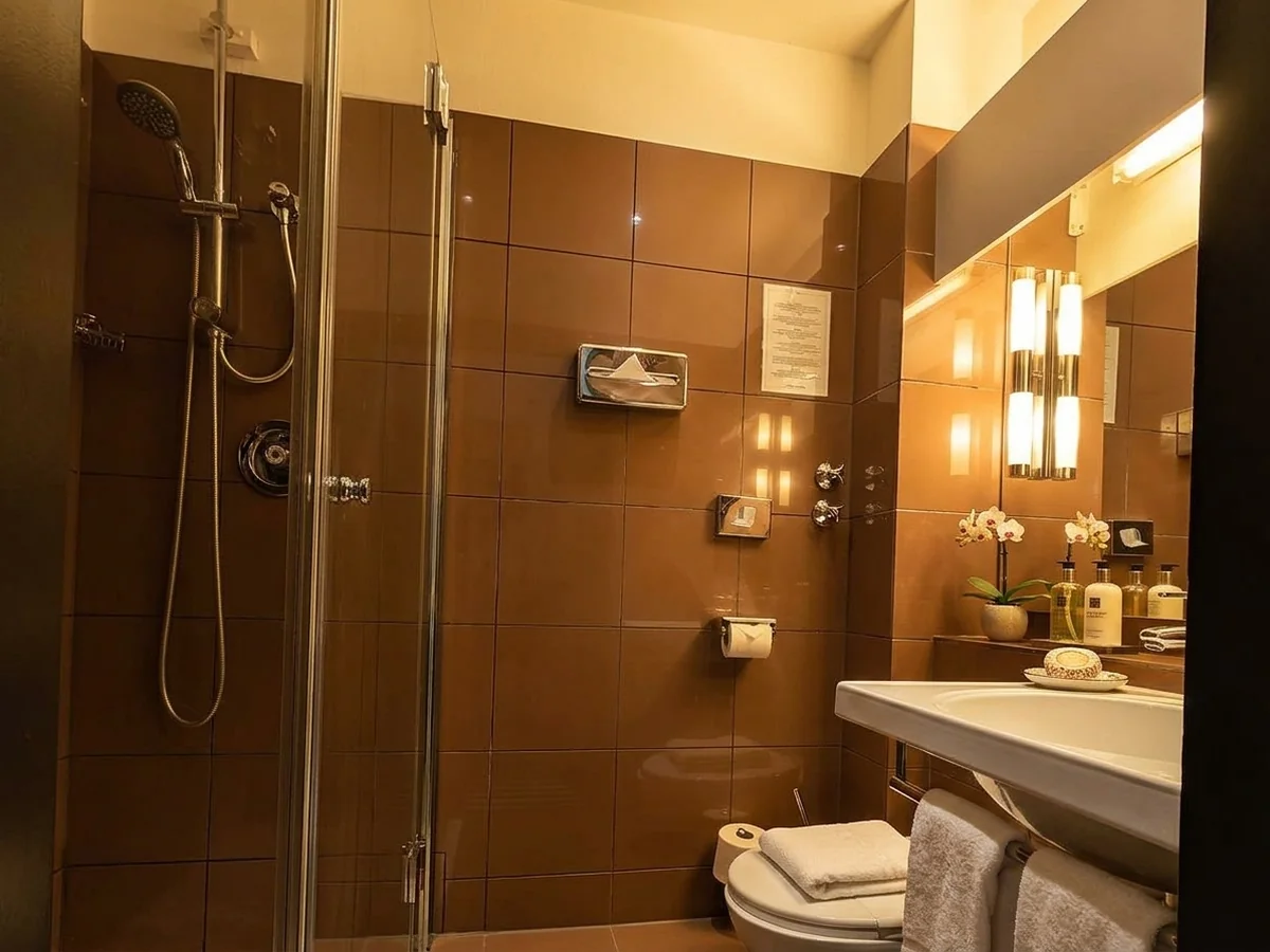 Single Garden - Warmes Spa-Bad mit Walk-in Dusche